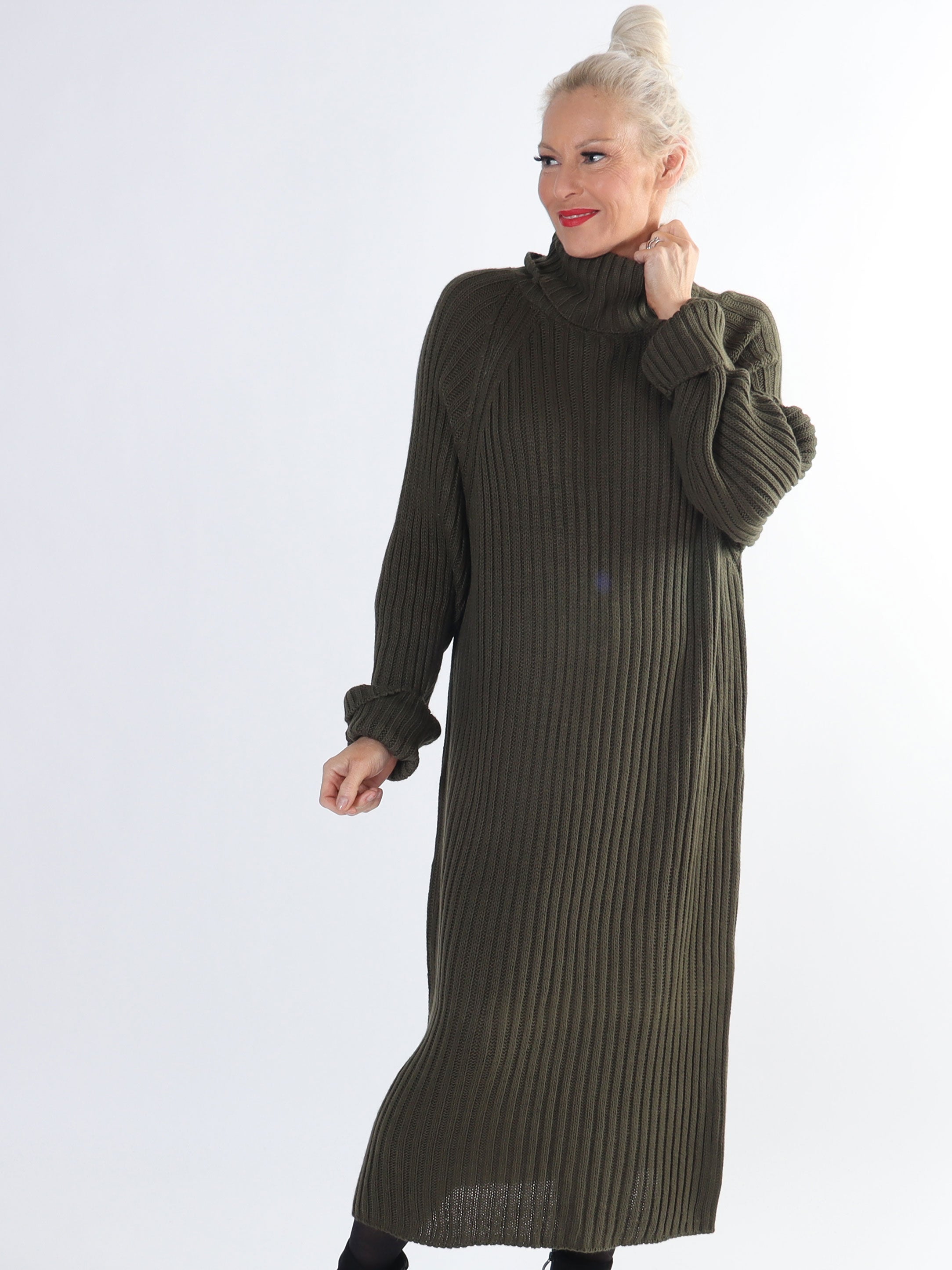 Milu - Lång ribbstickad klänning i stora storlekar